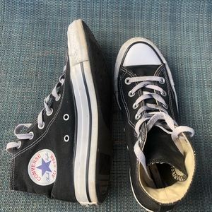 Converse all stars women’s size 7